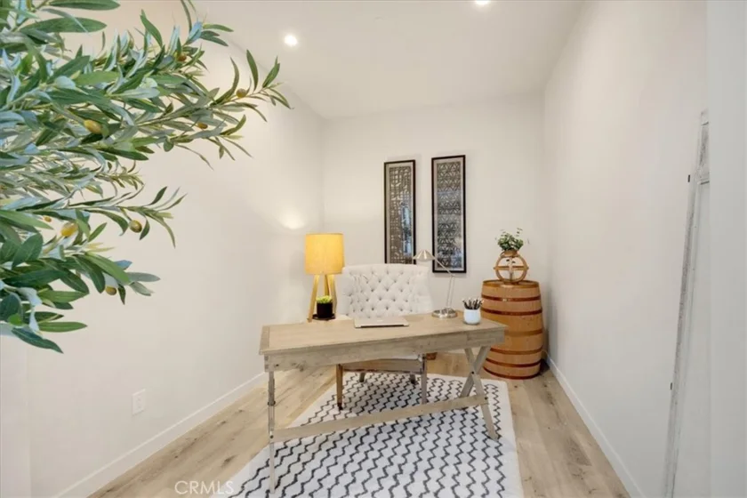 756 W 19th Street #B photo 17