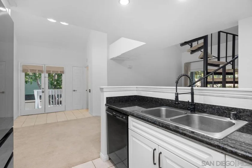 1564 Tanglewood Lane #15 photo 8