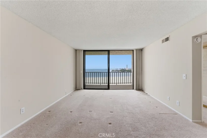 1140 E Ocean photo 27