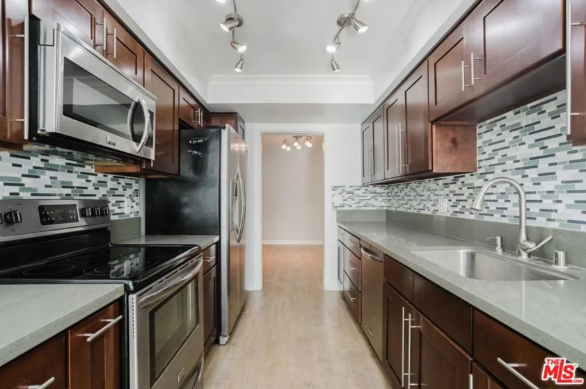 750 S Spaulding Avenue #214 photo 11