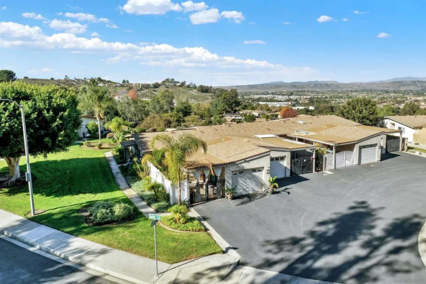 4420 Skimmer Way photo 1