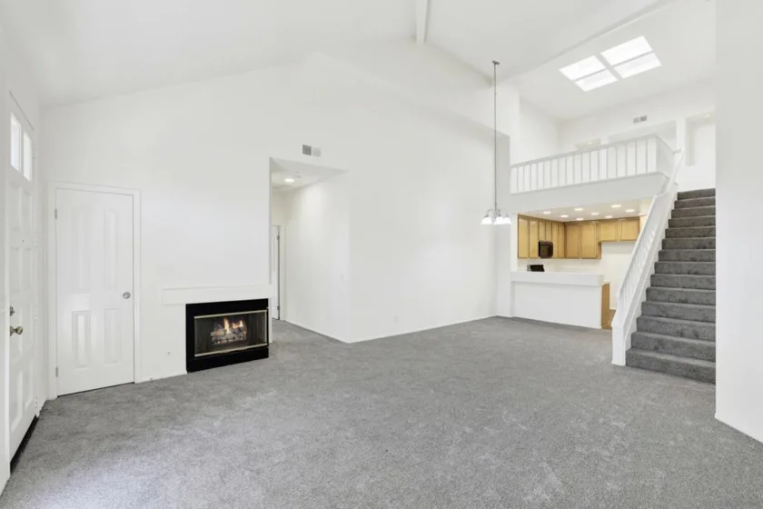 13450 Savanna photo 13