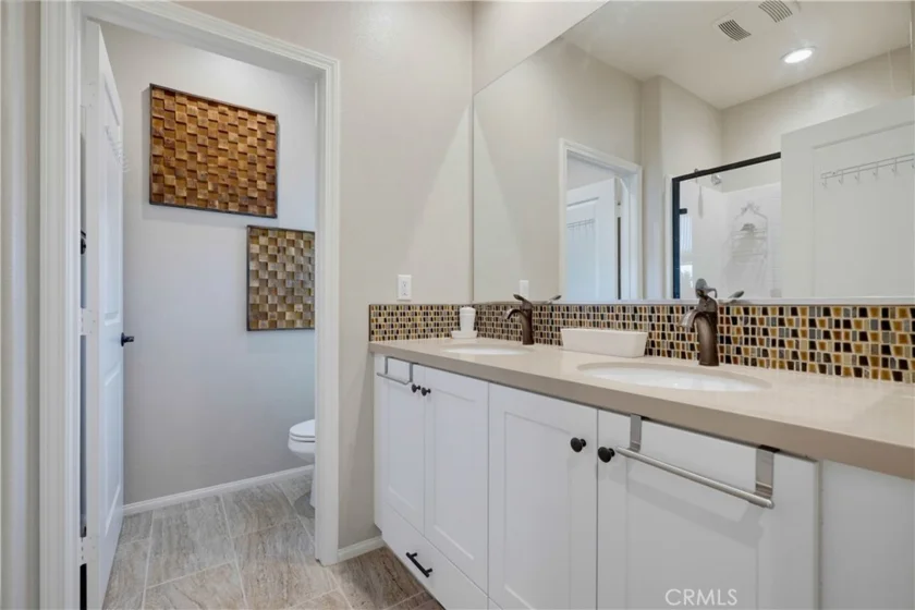 3320 W Mirano photo 41