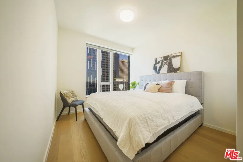 889 Francisco Street #2610 photo 23