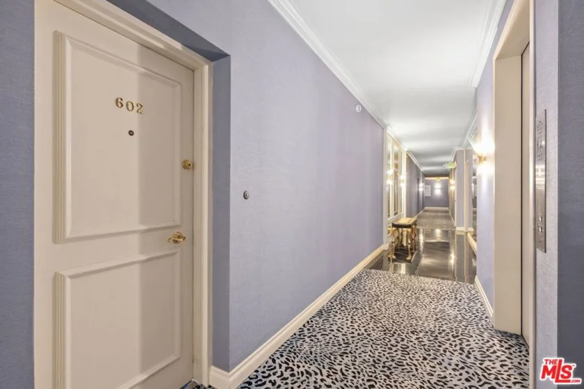 10433 Wilshire Boulevard #602 photo 8