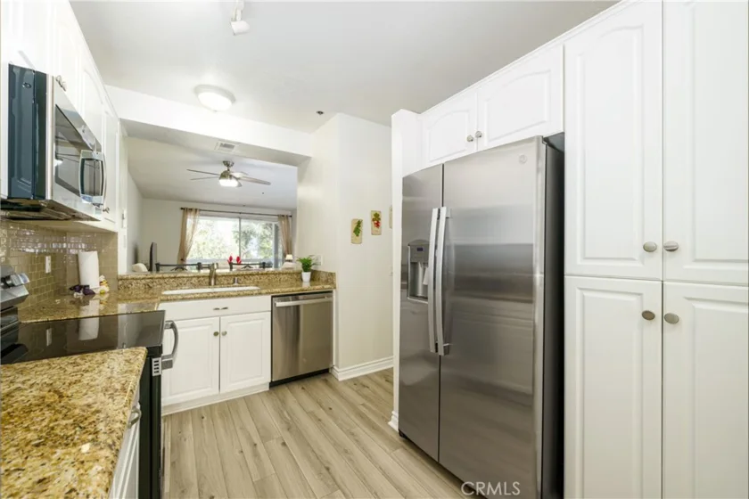 20301 Bluffside Circle #211 photo 11