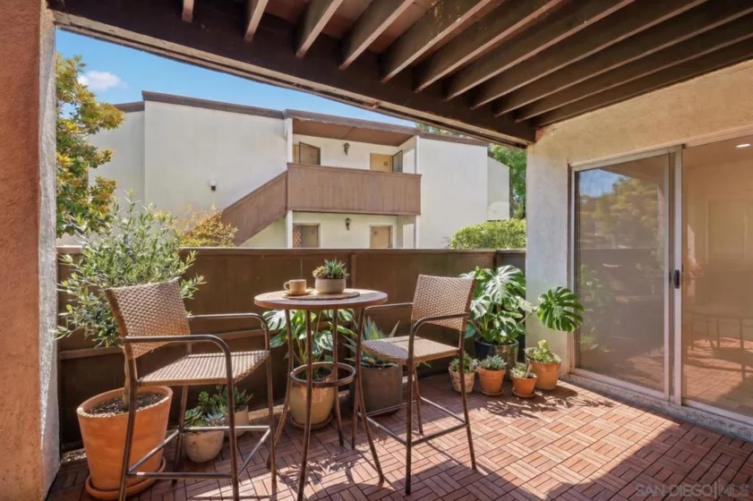 8015 Caminito De Pizza #E photo 21