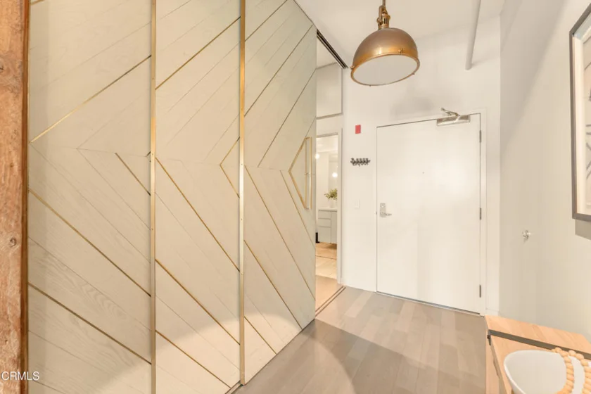 527 Molino Street #401 photo 10