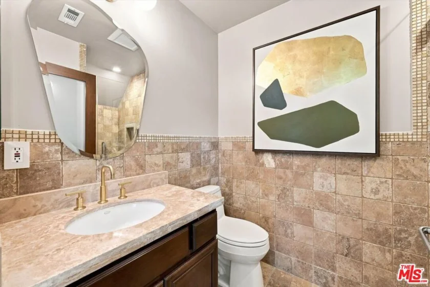 1153 N Formosa Avenue #102 photo 26