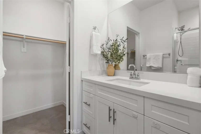 344 Stillwater Court photo 15