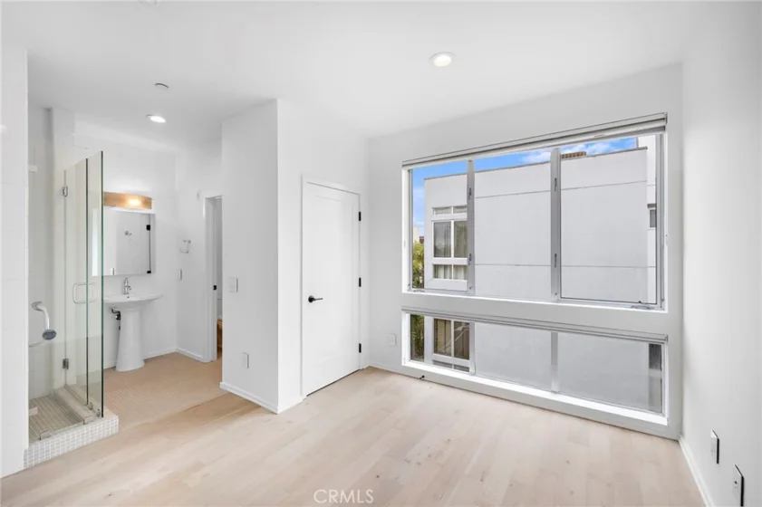 4151 Redwood Avenue #106 photo 15