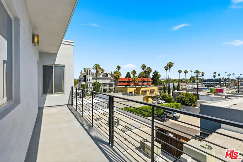 13337 Beach Avenue #403 photo 6