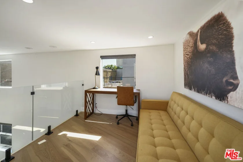 4139 Cahuenga Boulevard #106 photo 6