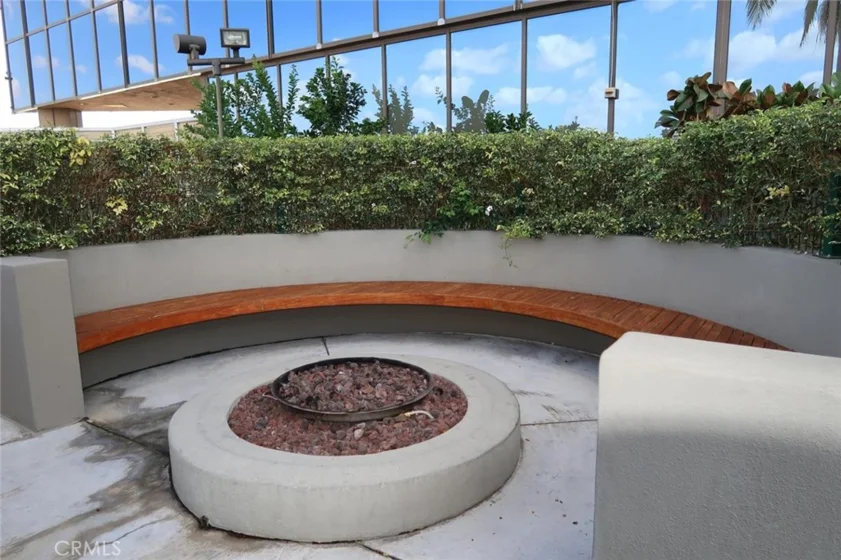 1100 Wilshire photo 19