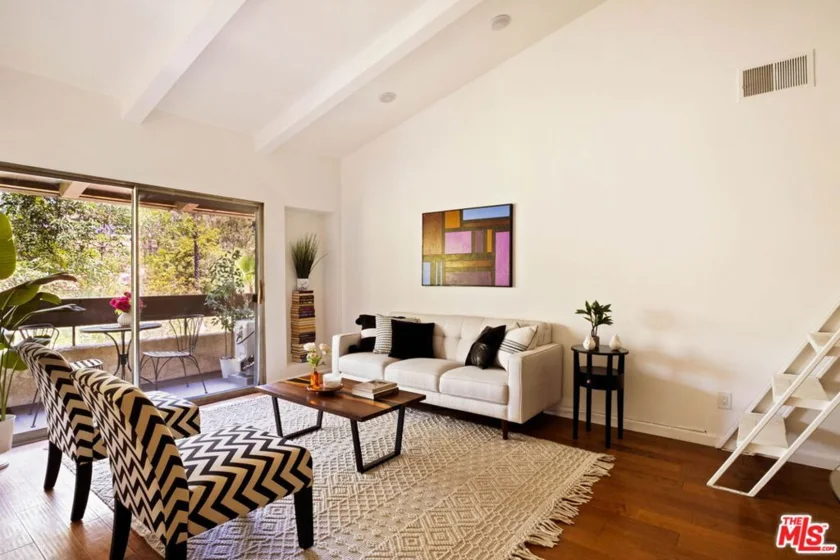 2700 Cahuenga Boulevard #4303 photo 35