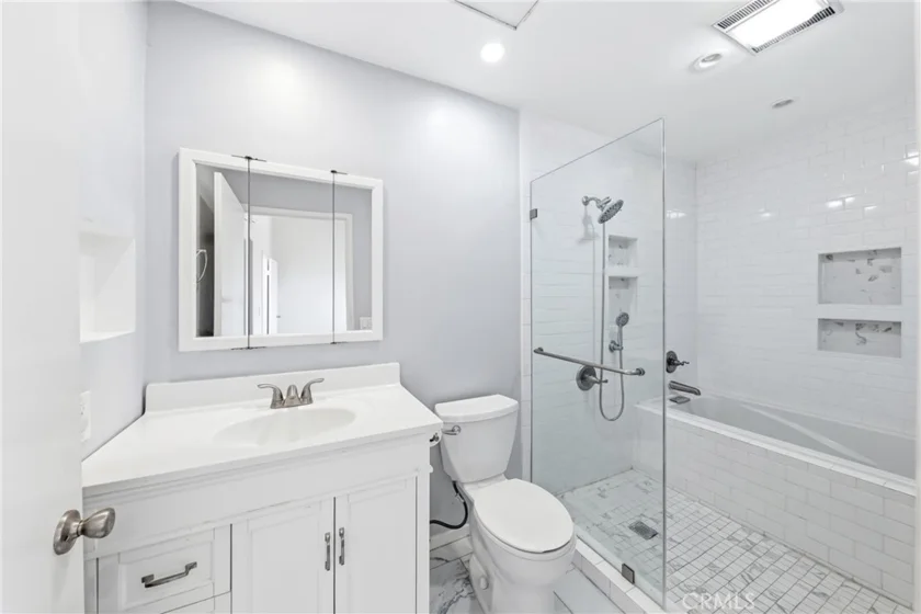 1822 Garvey #8 photo 19