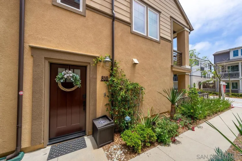 810 Santa Barbara Place photo 24