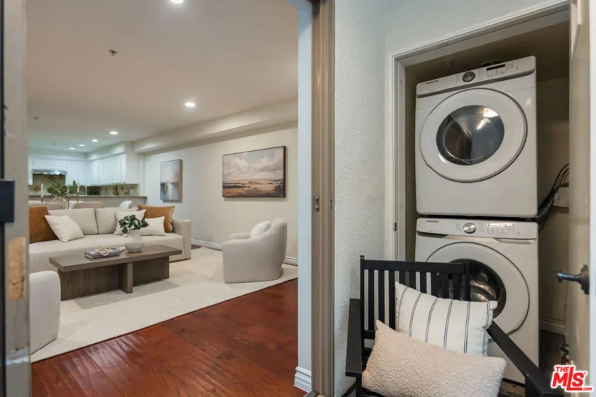 4733 Elmwood Avenue #102 photo 15