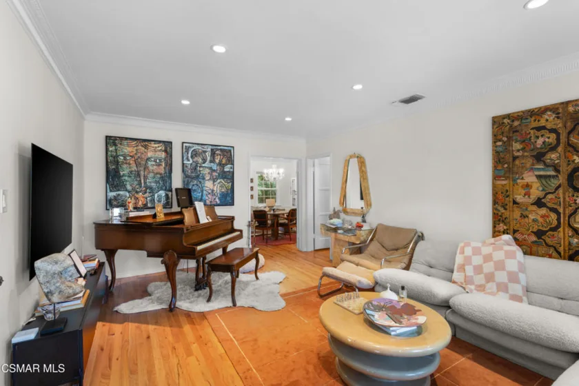 15234 Dickens Street #1/4 photo 3