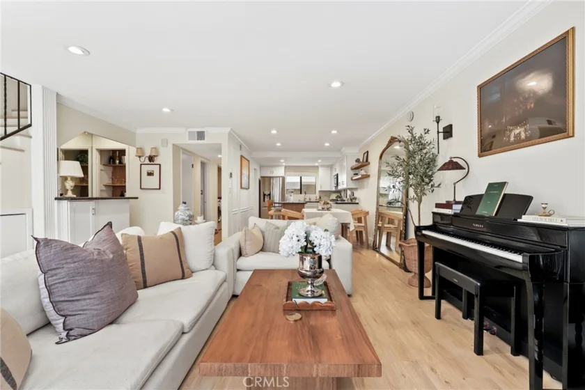 14332 Dickens Street #20 photo 1