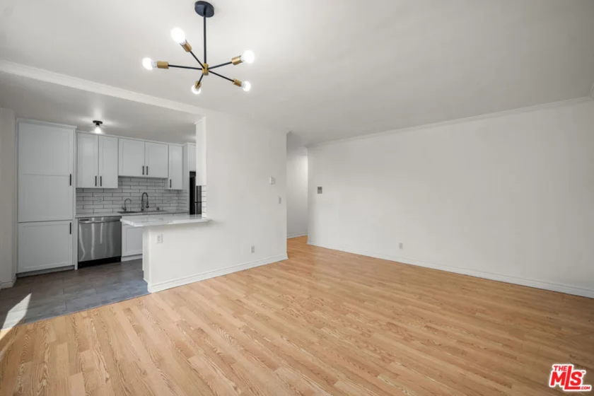 1485 E Wilson Avenue #L photo 9