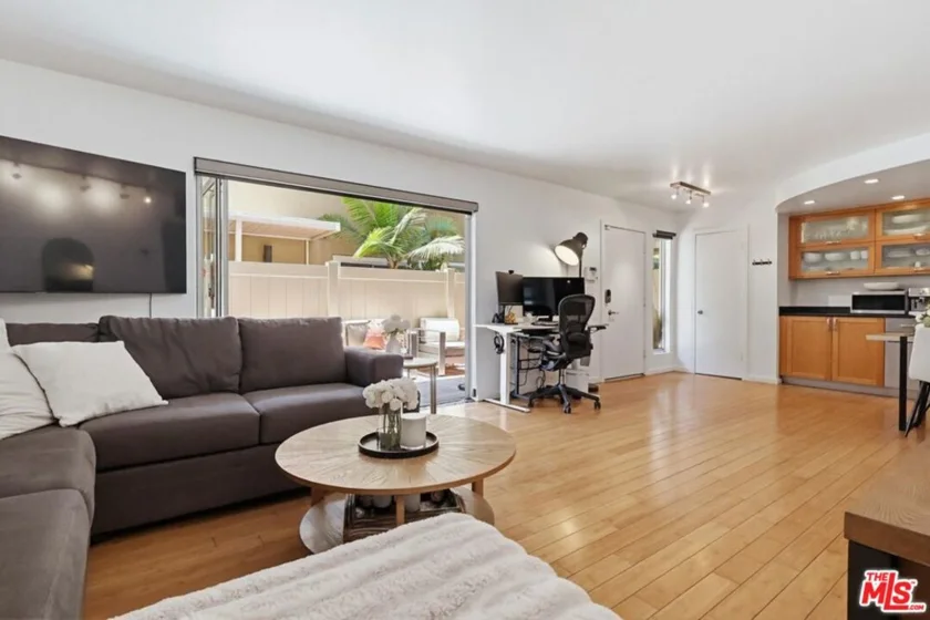 970 Palm Avenue #101 photo 1