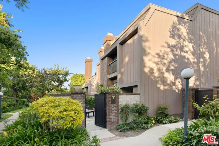 4415 Alla Road #2 photo 2