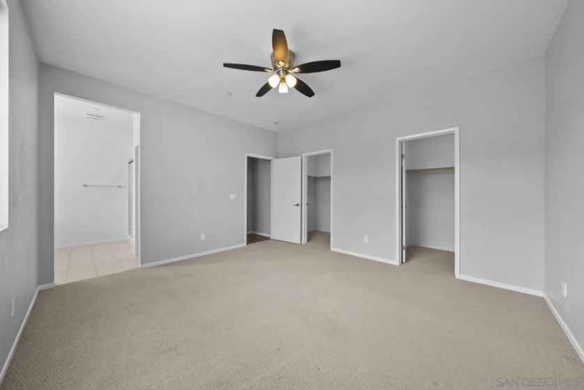 5223 Surfwalk Way #111 photo 12