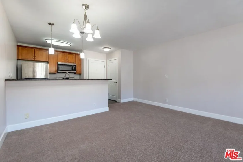 10982 Roebling Avenue #451 photo 4
