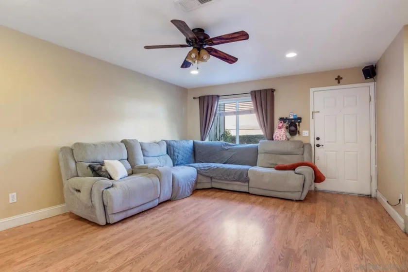 310 Sun Court photo 25
