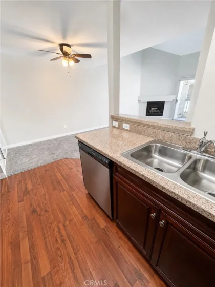 5520 Owensmouth #311 photo 10