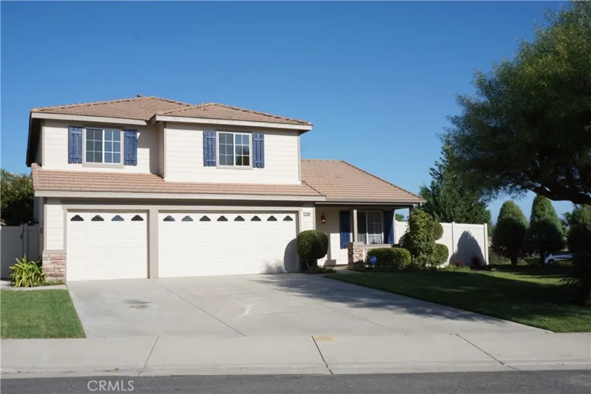 41968 Cameryn Court photo 1