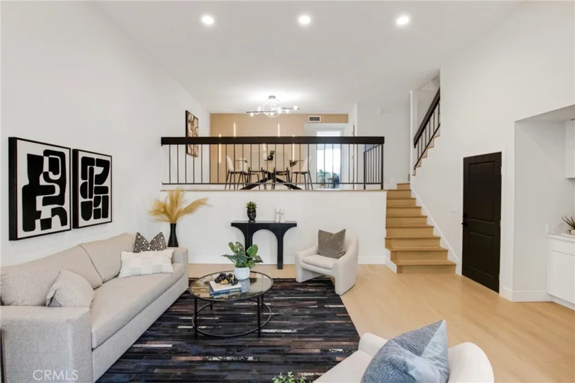 17150 Burbank #23 photo 7