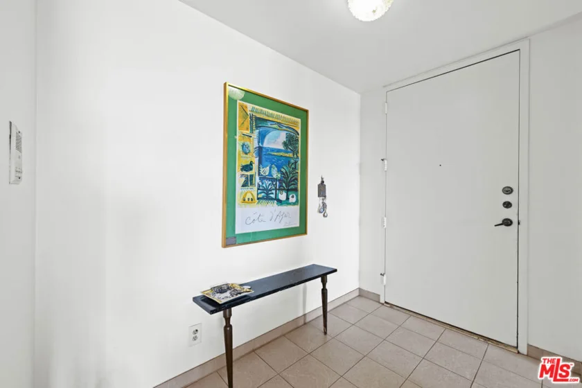 100 S Doheny Drive #512 photo 28