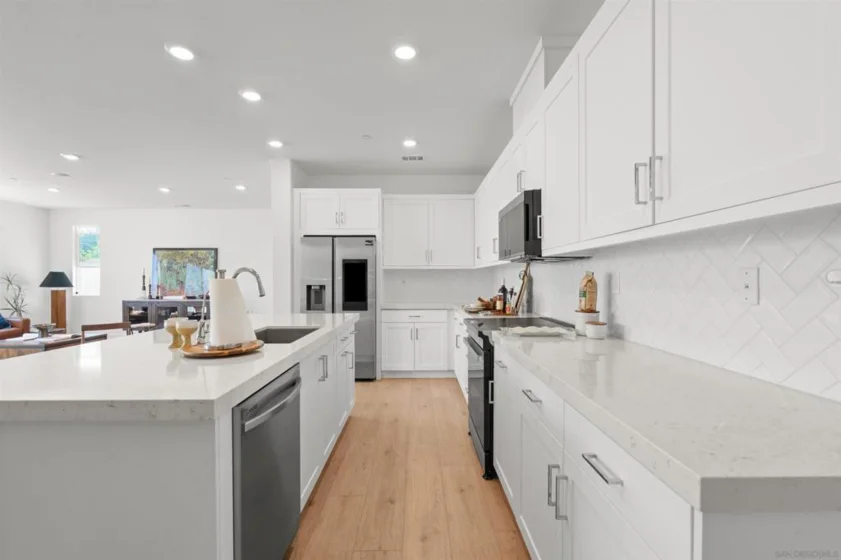 845 Hana Avenue #2 photo 8