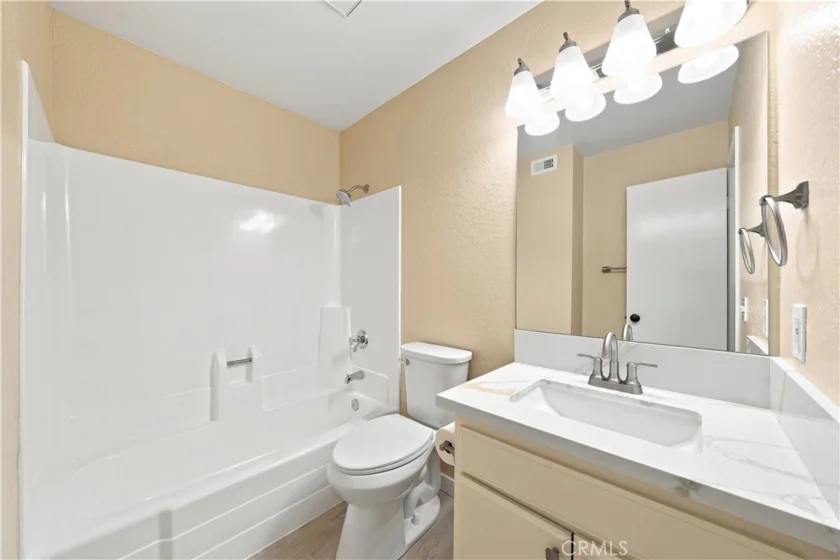 600 Central Avenue #305 photo 28