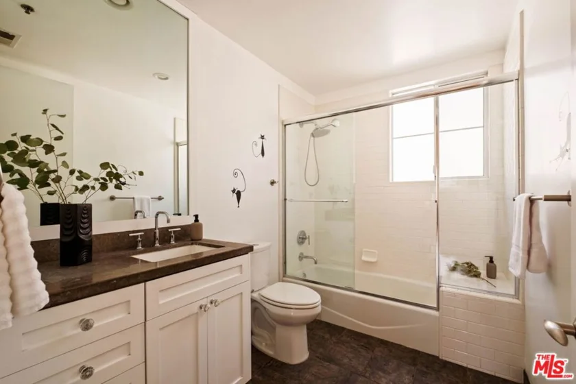 5400 Playa Vista Drive #14 photo 16