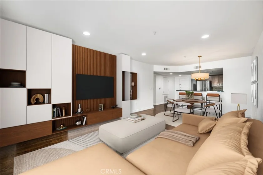 7100 Alvern #309 photo 13