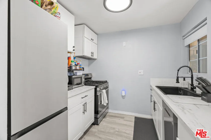 11150 Glenoaks Boulevard #178 photo 23