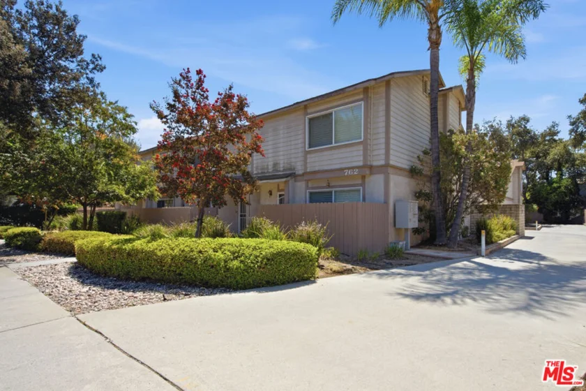 762 E Orange Grove Boulevard #3 photo 3