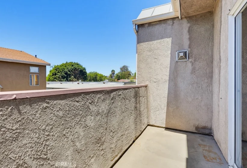 1355 Loma Avenue #311 photo 49