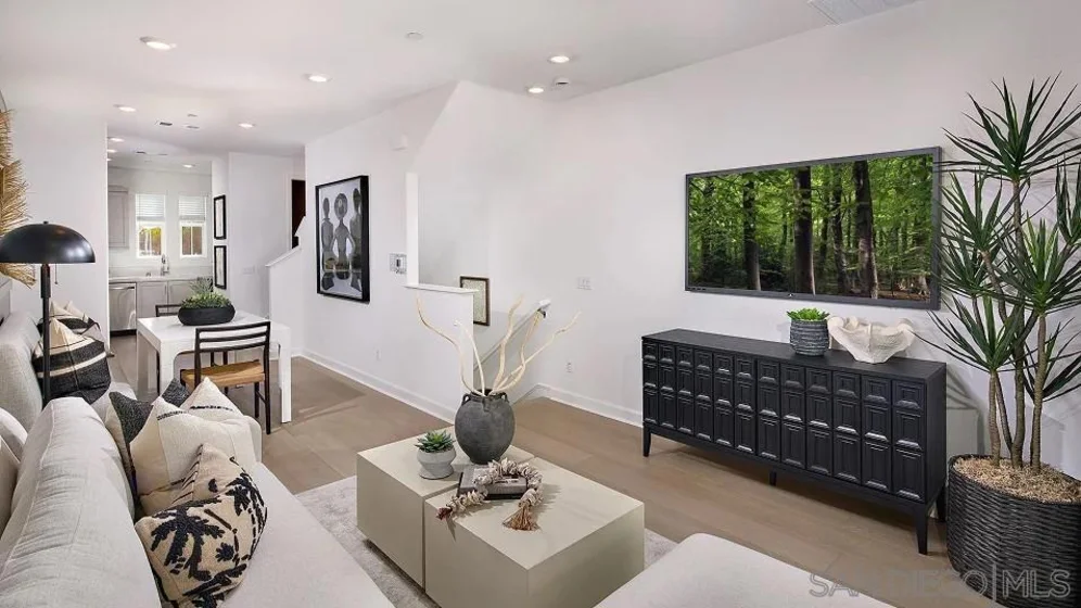 3307 Faye Drive photo 6