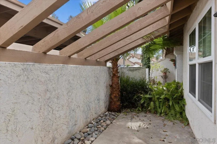 1651 S Juniper Street #242 photo 4