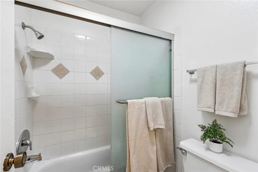 15511 Sherman Way #29 photo 16