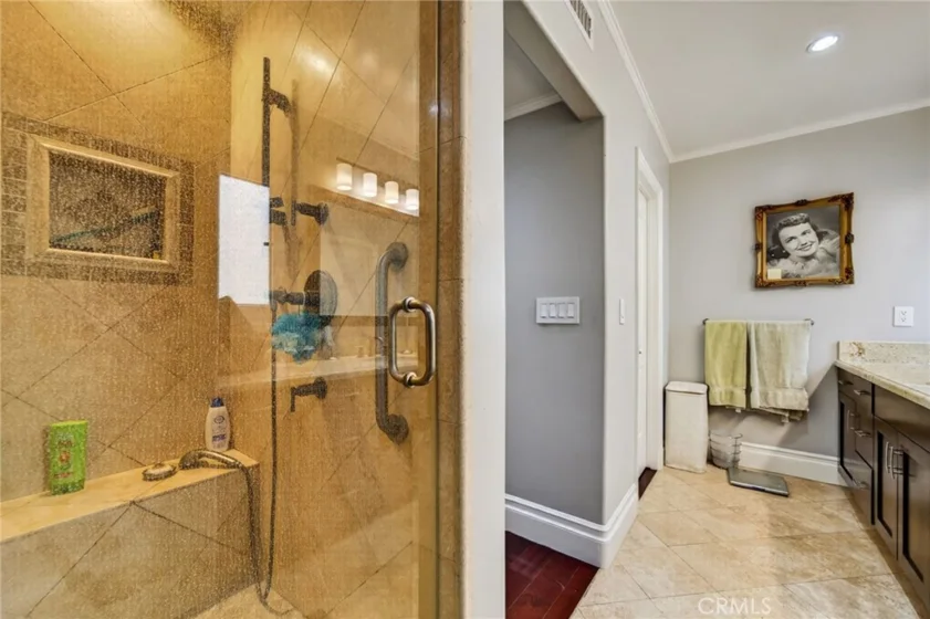 610 S Orange Grove Boulevard #5 photo 25
