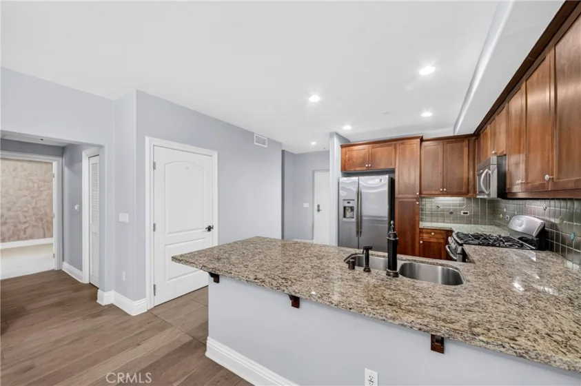 629 Traction Avenue #307 photo 44