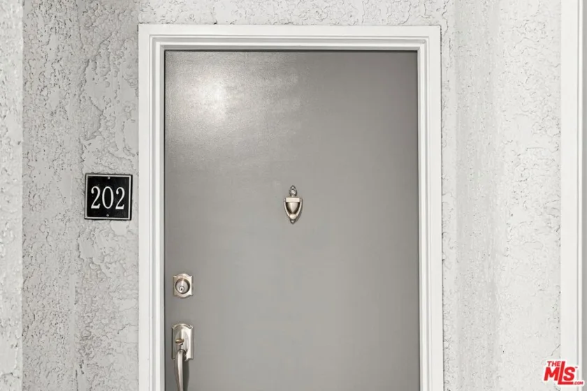 4401 Sepulveda Boulevard #202 photo 3
