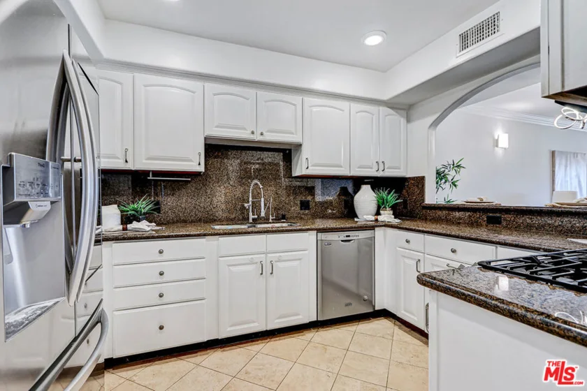 1520 S Shenandoah Street #304 photo 34