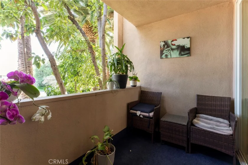 5411 Tyrone Avenue #203 photo 38