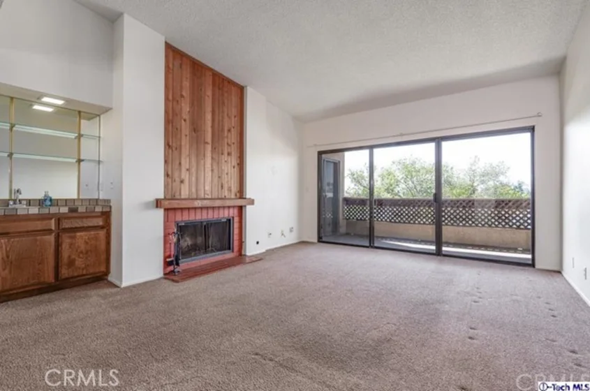 2121 Scott Road #302 photo 1